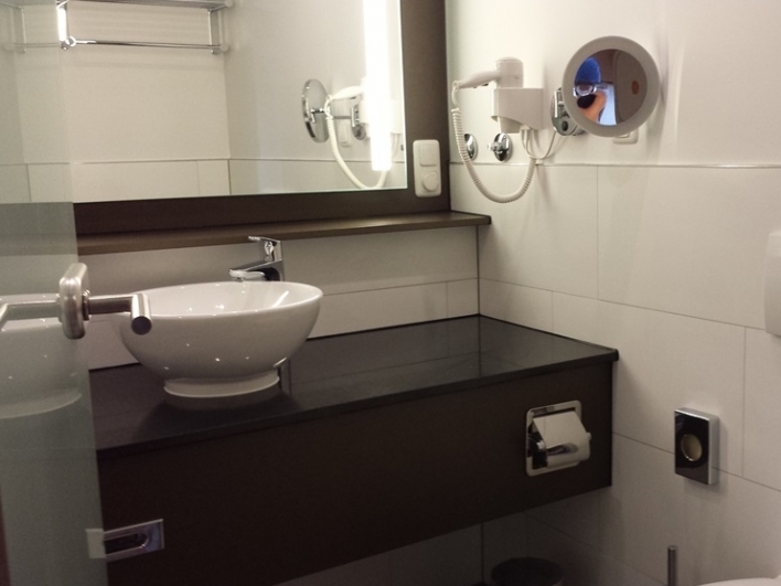 Leonardo Hotel Mannheim City Center sample bathroom installation work