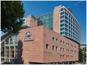 Hilton Frankfurt City Centre kiliminės dangos klojimas 11 ir 12 aukštuose